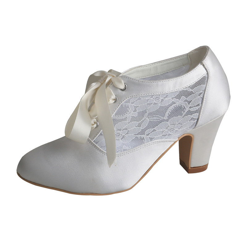 Ribbon Tie Heel - รองเท้าบูทเจ้าสาวส้นบล็อกแบบสั่งทำพิเศษ สีไอวอรี่ ผ้าซาตินและริบบิ้นลูกไม้ผูกโบว์ รองเท้าบูทสำหรับงานแต่งงานและเต้นรำ สูง 7