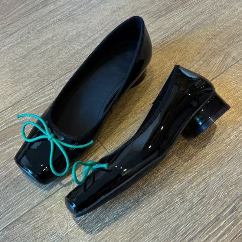 รองเท้าแฟชั่นหนังแก้วแบบแมรี่เ - Women Shoes Brands บทวิจารณ์และราคา