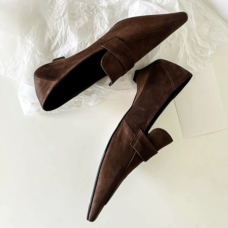 รองเท้าส้นเตี้ยหัวแหลม ดีไซน์ห - Women Shoes Brands บทวิจารณ์และราคา