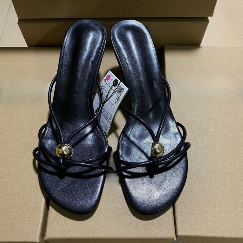 สายรัดข้ามออกแบบผู้หญิงรองเท้า - Women Shoes Brands บทวิจารณ์และราคา