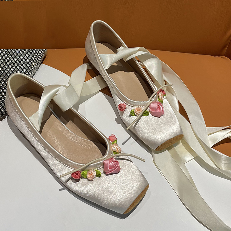 รองเท้าส้นเตี้ยแบบแมรี่เจนสีชม - Ribbon Tie Heel บทวิจารณ์และราคา